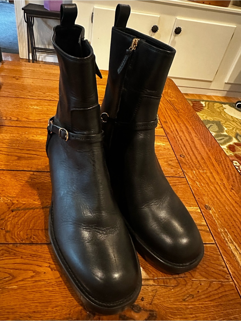 Chloé Dakota Ankle Boots Black Calfskin Leather Gold Hardware Size 40 US 9 NWOB